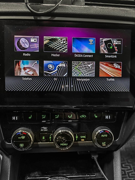 Skoda Octavia Scout 14 of 26