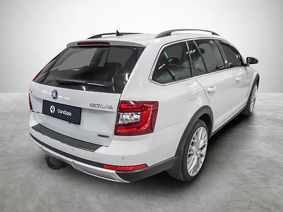 Skoda Octavia Scout 5 of 26