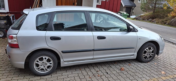 Honda Civic 2 of 7