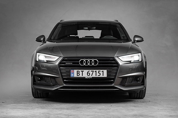 Audi A4 4 of 30
