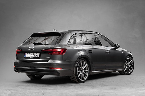 Audi A4 3 of 30