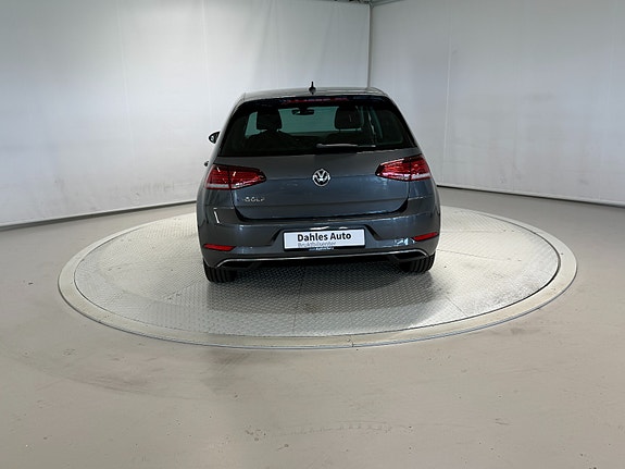 Volkswagen e-Golf VII 11 of 30