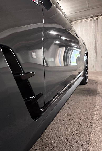 BMW i4 7 of 15
