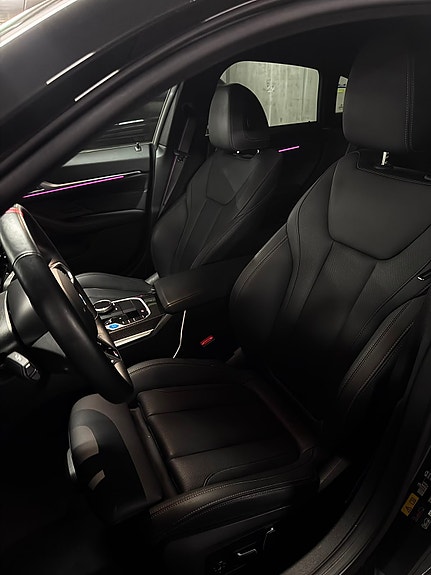 BMW i4 12 of 15