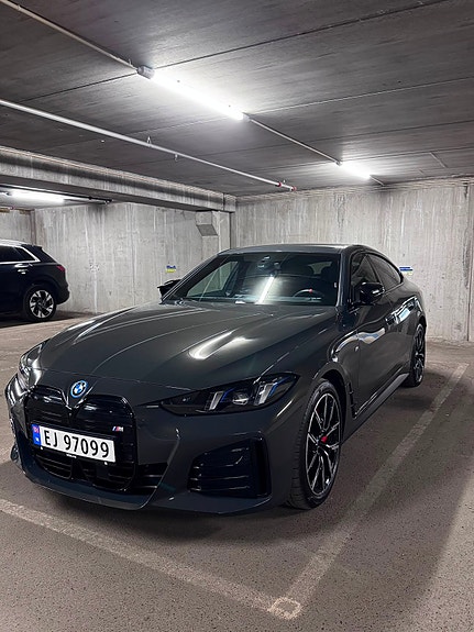 BMW i4 4 of 15