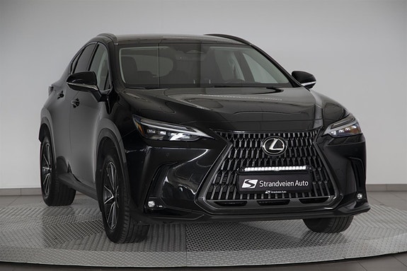 Lexus NX450h 3 of 29