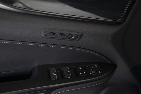 Lexus NX450h 19 of 29