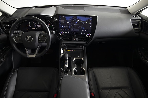 Lexus NX450h 11 of 29