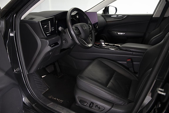 Lexus NX450h 9 of 29