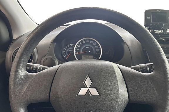 Mitsubishi Space Star 9 of 26