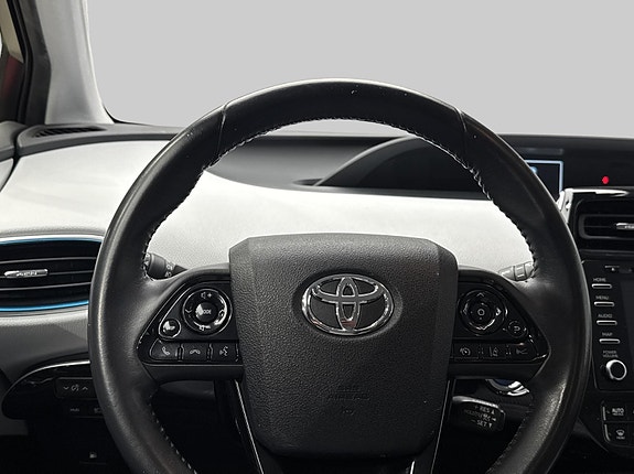 Toyota Prius 14 of 22