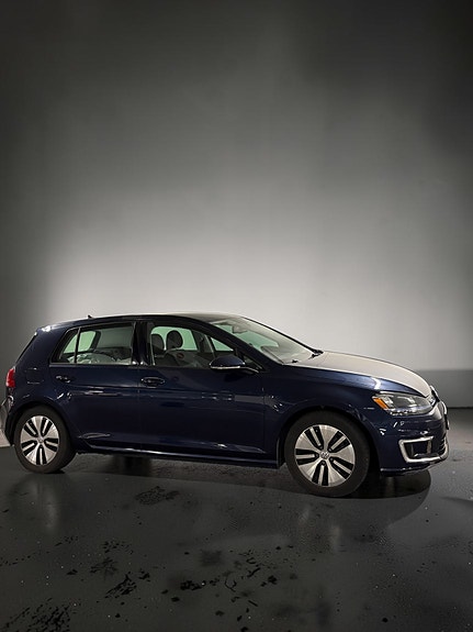 Volkswagen e-Golf VII 7 of 20
