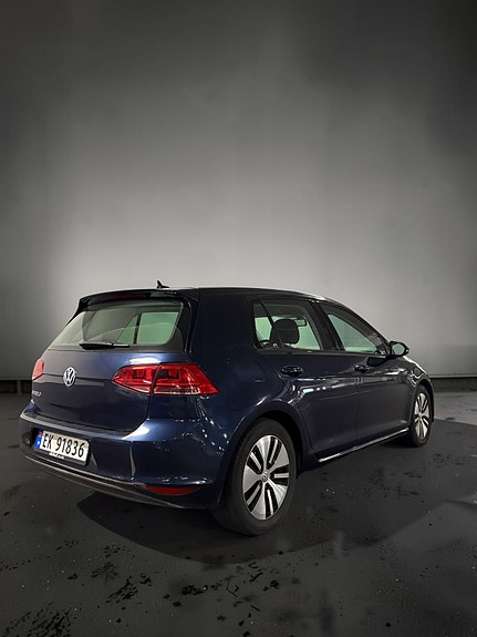 Volkswagen e-Golf VII 9 of 20