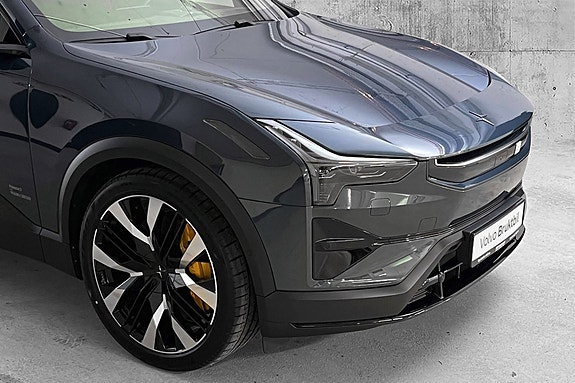 Polestar 3 2 of 28