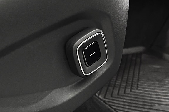 Polestar 3 25 of 28