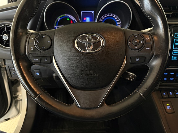 Toyota Auris 19 of 30