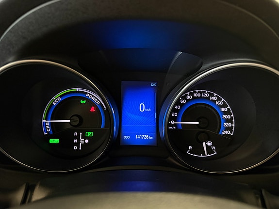 Toyota Auris 18 of 30