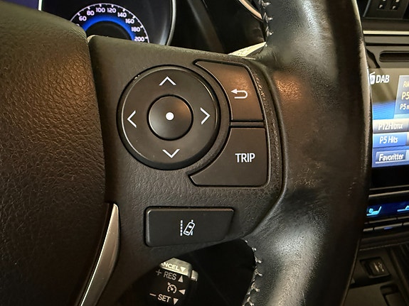 Toyota Auris 21 of 30