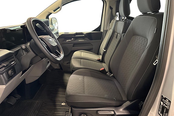 Ford Transit Custom 10 of 23
