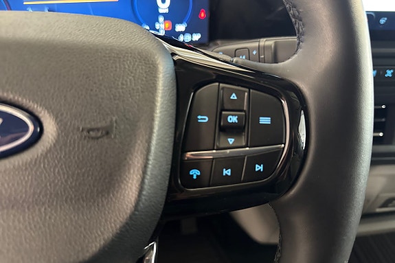 Ford Transit Custom 17 of 23