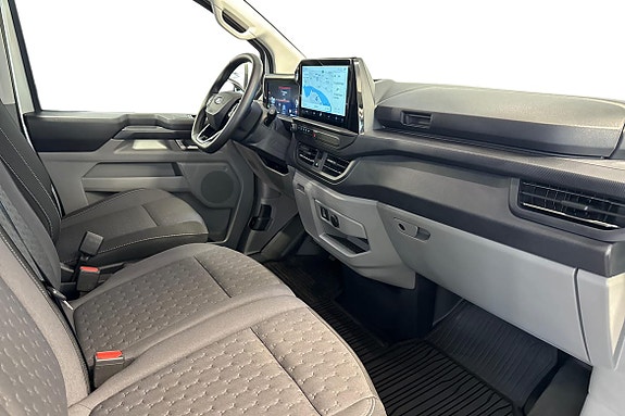 Ford Transit Custom 18 of 23