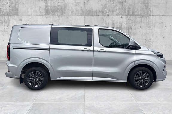 Ford Transit Custom 6 of 23