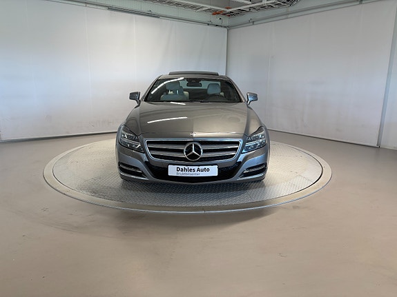 Mercedes-Benz CLS250 2 of 28