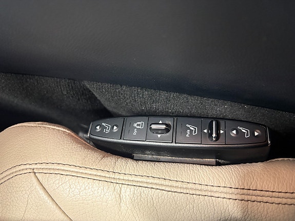 Mercedes-Benz CLS250 15 of 28