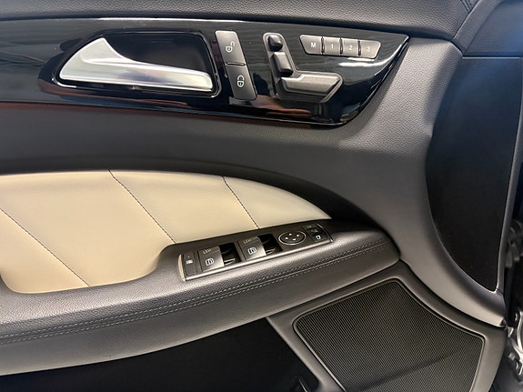 Mercedes-Benz CLS250 16 of 28