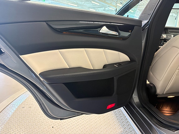 Mercedes-Benz CLS250 26 of 28