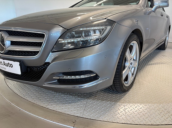 Mercedes-Benz CLS250 9 of 28