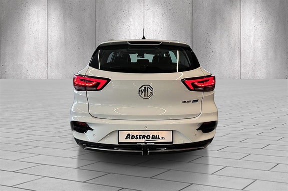 MG ZS EV 5 of 8