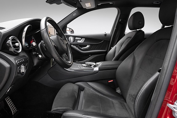 Mercedes-Benz GLC350 e 10 of 27