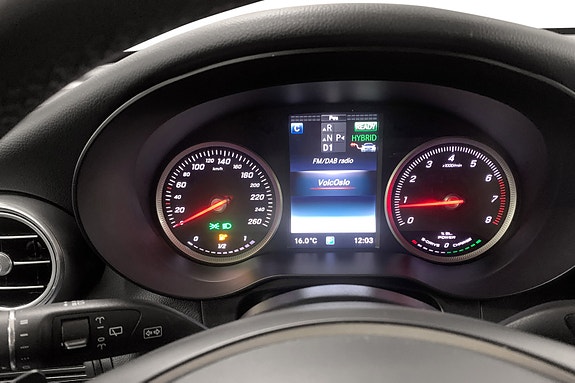 Mercedes-Benz GLC350 e 13 of 14
