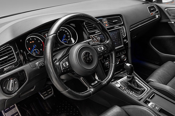 Volkswagen Golf 10 of 27