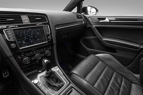 Volkswagen Golf 12 of 27