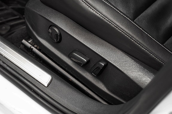 Volkswagen Golf 14 of 27