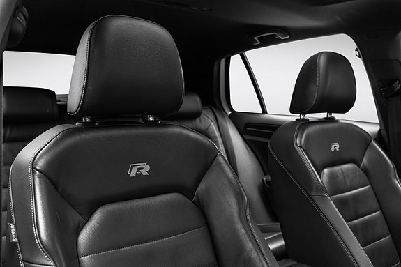 Volkswagen Golf 25 of 27