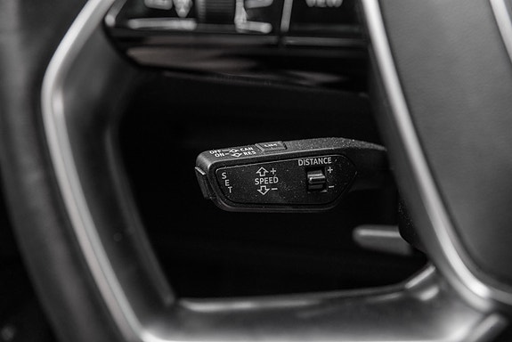 Audi e-tron Sportback 17 of 30