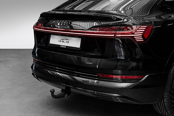 Audi e-tron Sportback 4 of 30