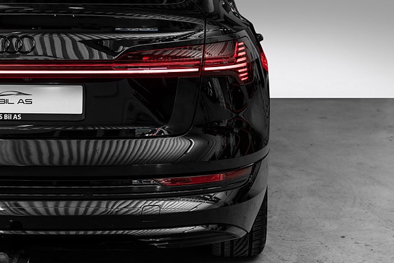 Audi e-tron Sportback 8 of 30