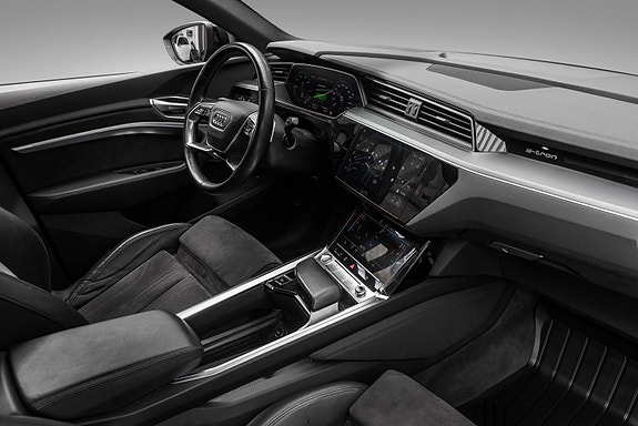 Audi e-tron Sportback 23 of 30