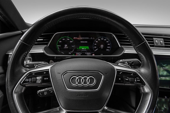 Audi e-tron Sportback 16 of 30