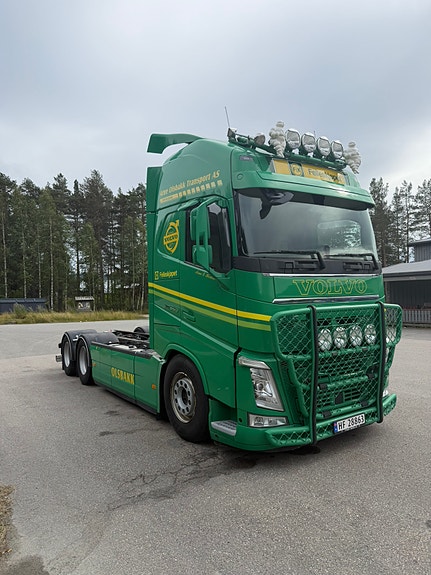 Volvo FH 540 2 of 12