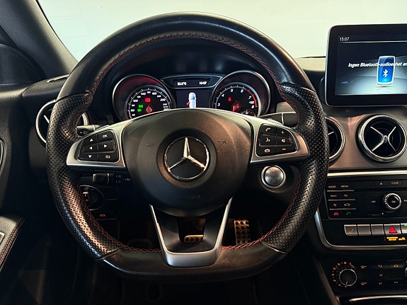 Mercedes-Benz CLA180 18 of 30