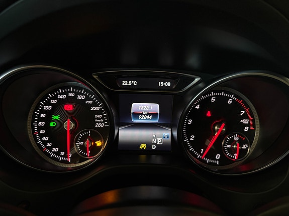Mercedes-Benz CLA180 20 of 30