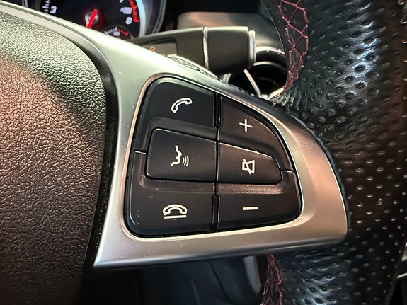 Mercedes-Benz CLA180 23 of 30
