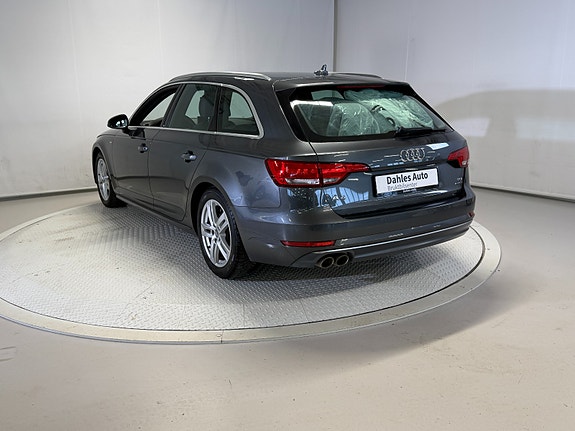 Audi A4 16 of 30