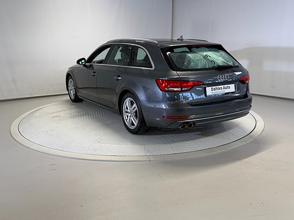 Audi A4 4 of 30