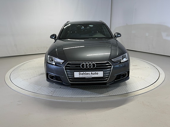 Audi A4 14 of 30